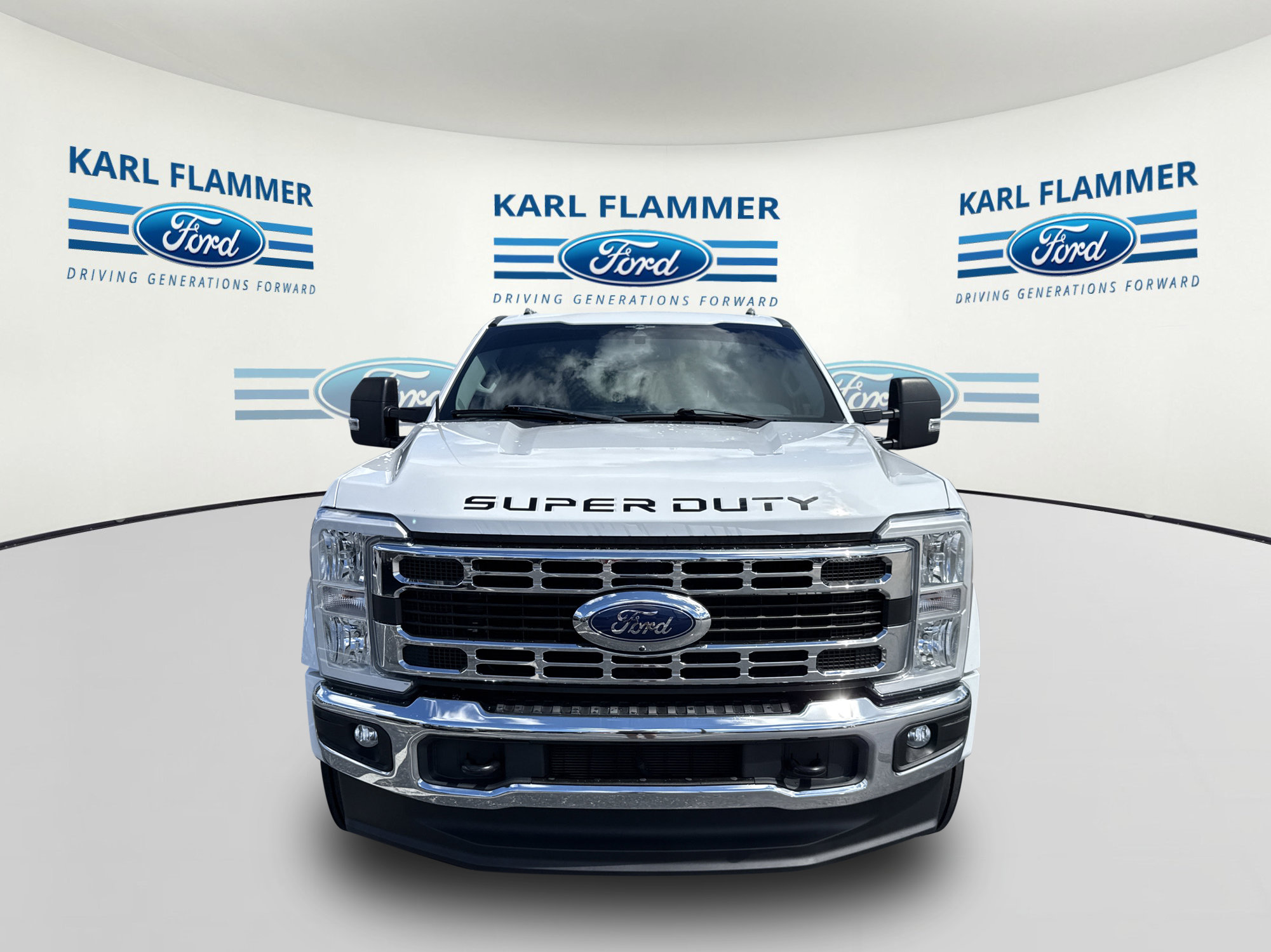 Certified 2023 Ford F450 XLT w/ 360-Degree Camera Package AWD/4WD image 6