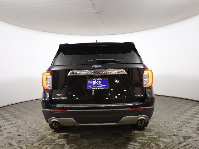 Certified 2023 Ford Explorer Limited w/ Equipment Group 301A image 3
