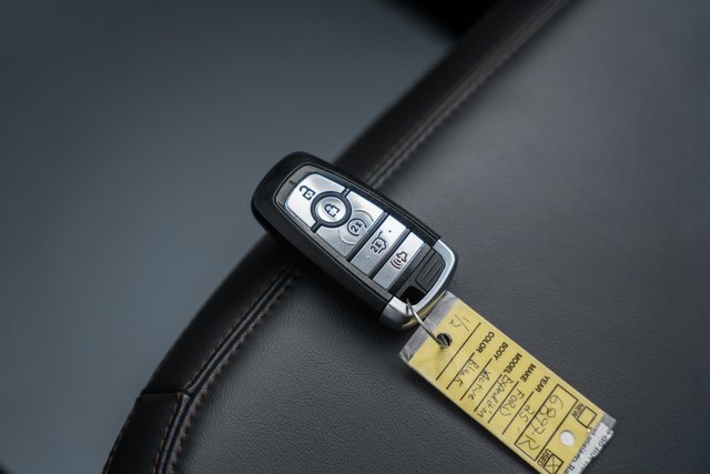 Certified 2025 Ford Expedition Active image 56