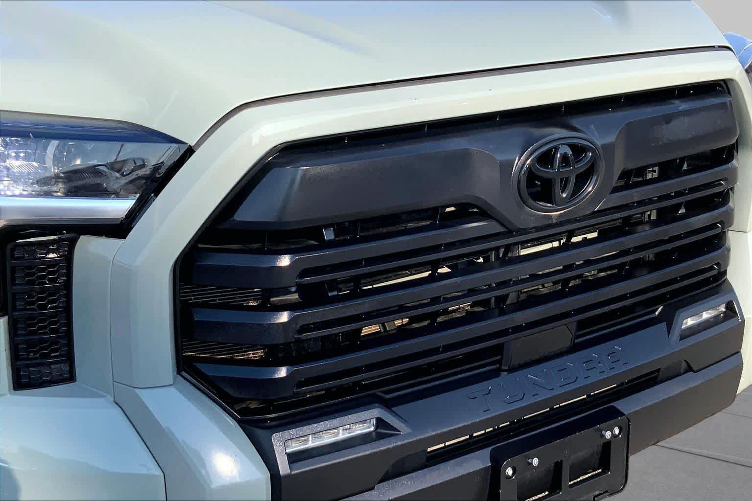 Used 2024 Toyota Tundra SR5 w/ SR5 Premium Package AWD/4WD image 26