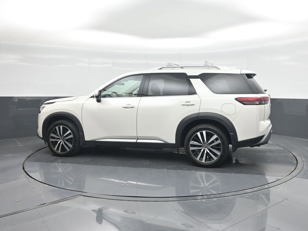 Used 2024 Nissan Pathfinder Platinum FWD image 26