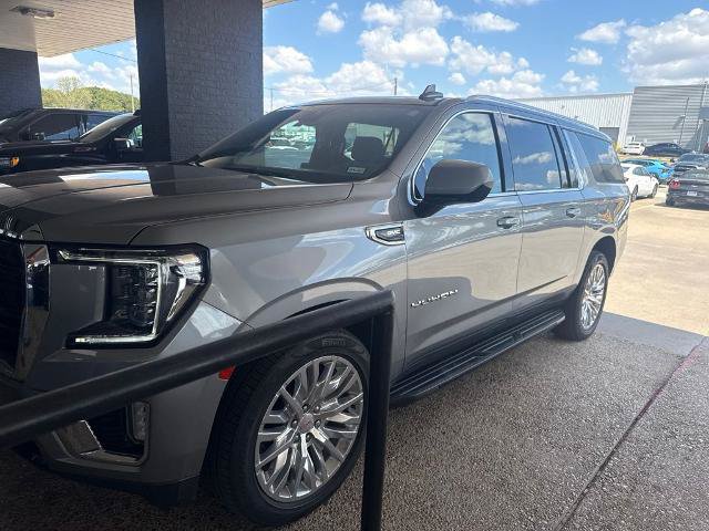 Used 2023 GMC Yukon XL SLE w/ Gmc Pro Safety Plus Package