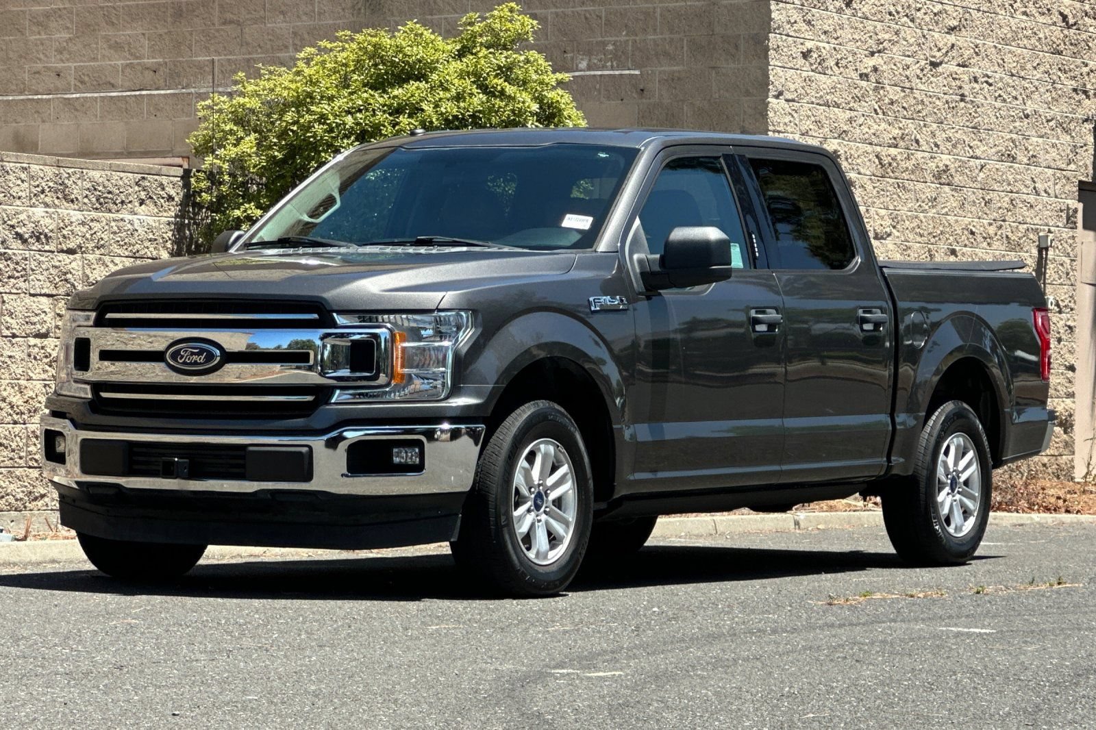 Certified 2018 Ford F150 XLT RWD image 8