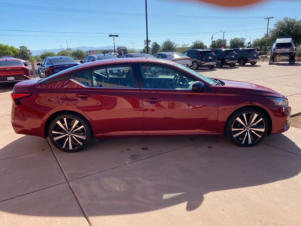 Used 2021 Nissan Altima 2.5 SR FWD image 10