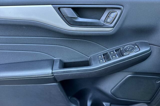 Certified 2022 Ford Escape SE w/ Convenience Package FWD image 11