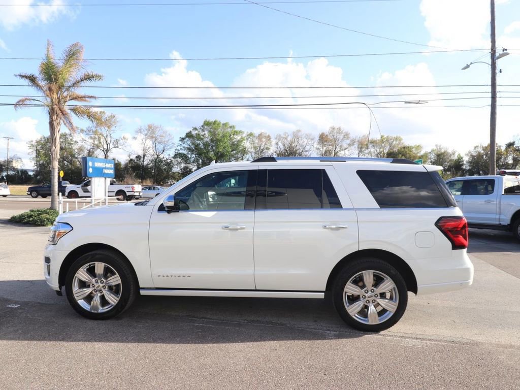 Certified 2024 Ford Expedition Platinum image 2