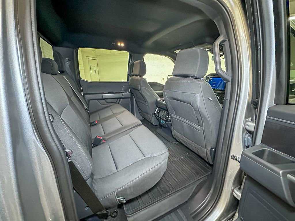 Certified 2022 Ford F150 XLT w/ Equipment Group 302A High image 32