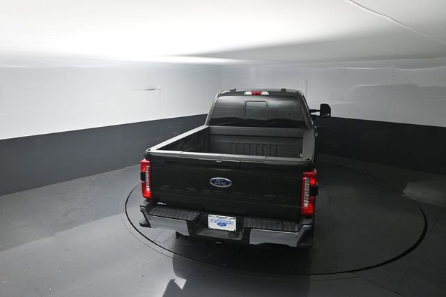 Certified 2025 Ford F250 Lariat w/ Lariat Ultimate Package AWD/4WD image 31