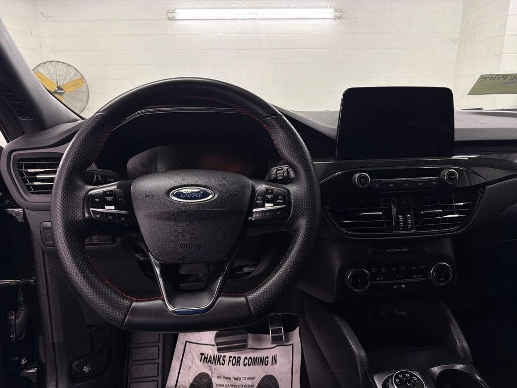 Certified 2023 Ford Escape ST-Line image 9