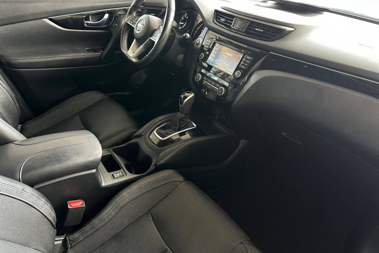Used 2017 Nissan Rogue Sport SL FWD image 15