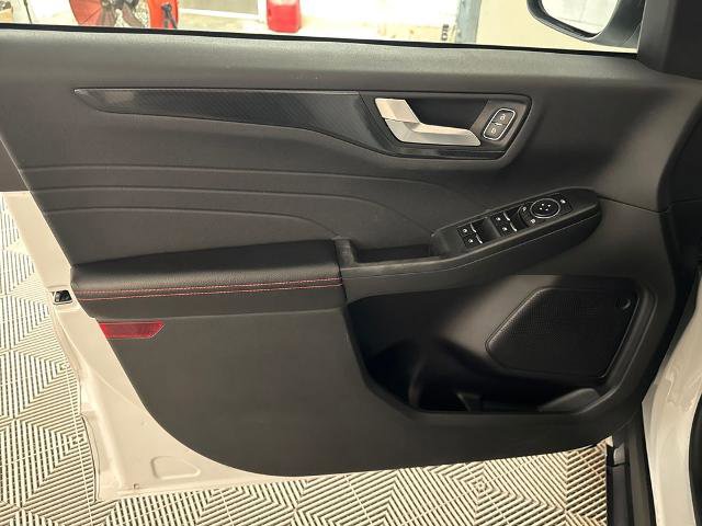 Certified 2023 Ford Escape ST-Line w/ Tech Pack #1 FWD image 15