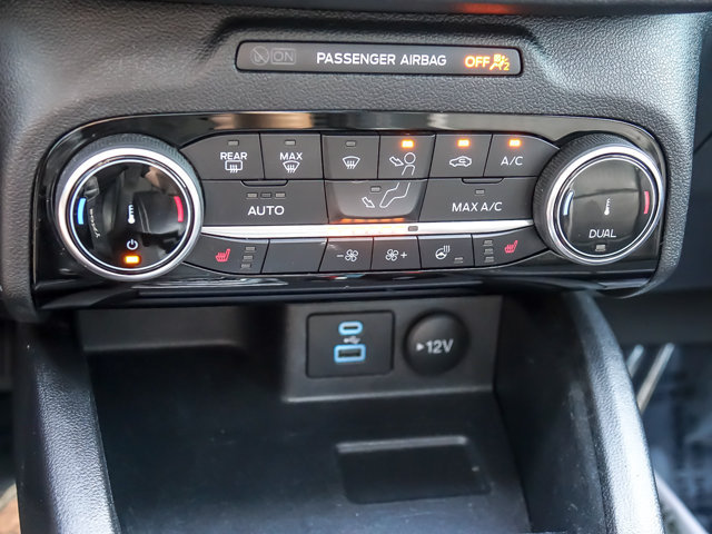 Certified 2022 Ford Escape Titanium AWD/4WD image 20