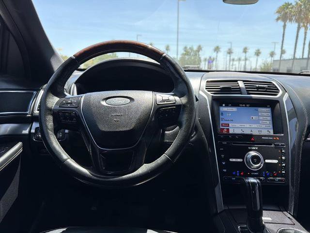 Certified 2017 Ford Explorer Platinum AWD/4WD image 11