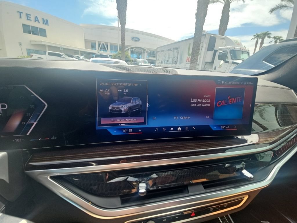 Used 2026 BMW X5 xDrive40i w/ M Sport Package AWD/4WD image 7