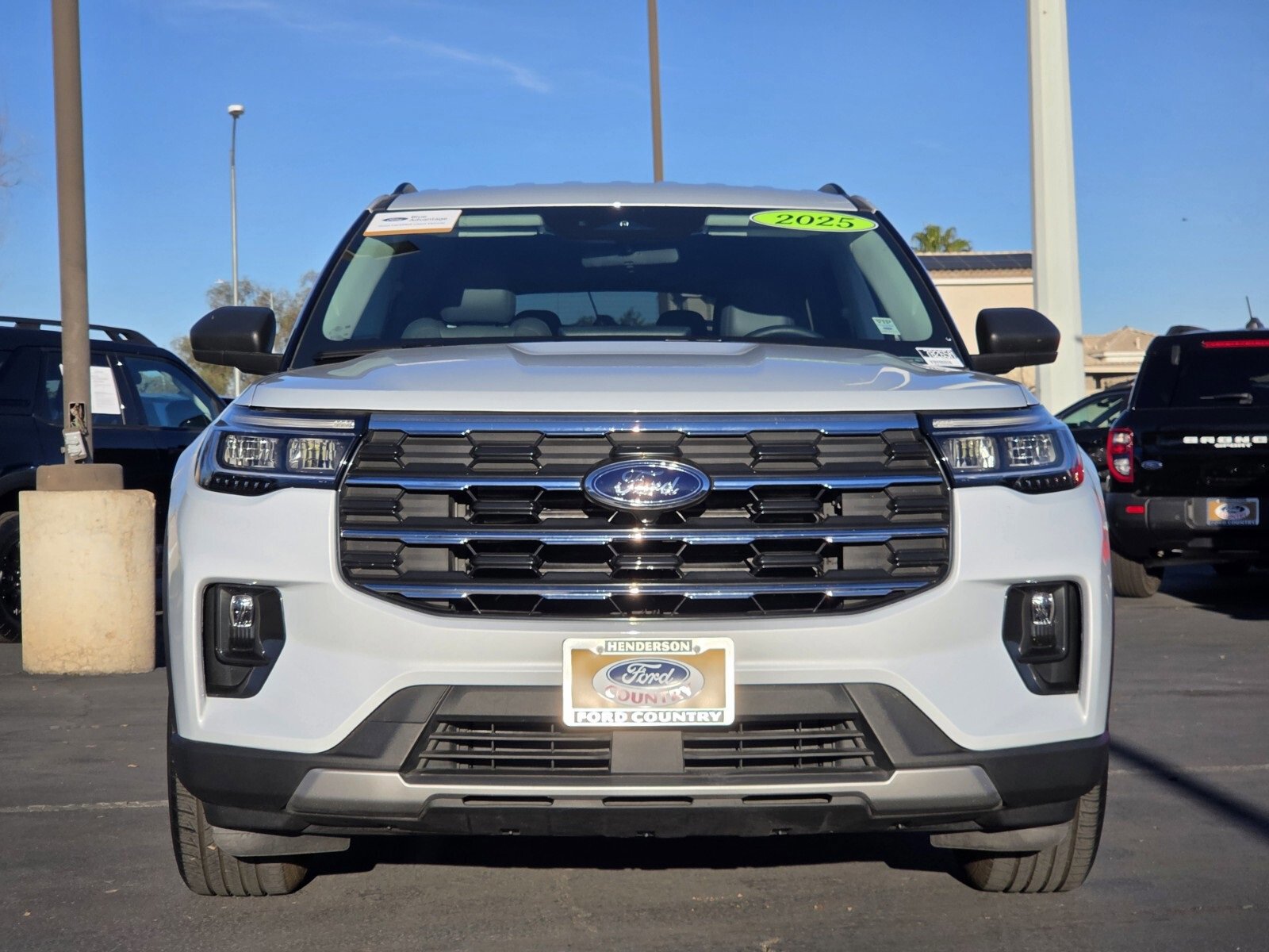 Certified 2025 Ford Explorer Active w/ Active Comfort Package image 8