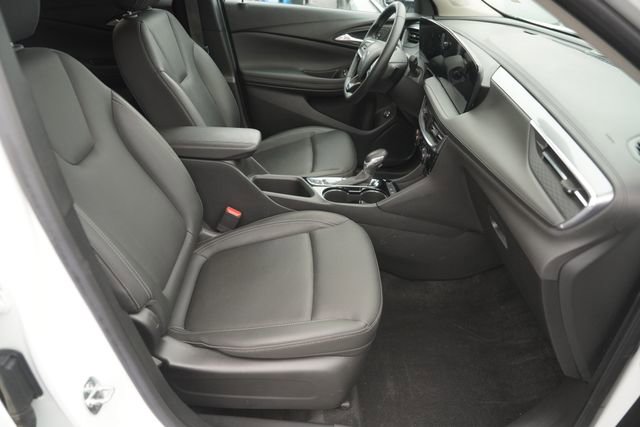 Used 2024 Buick Encore GX Sport Touring w/ Comfort Package FWD image 18