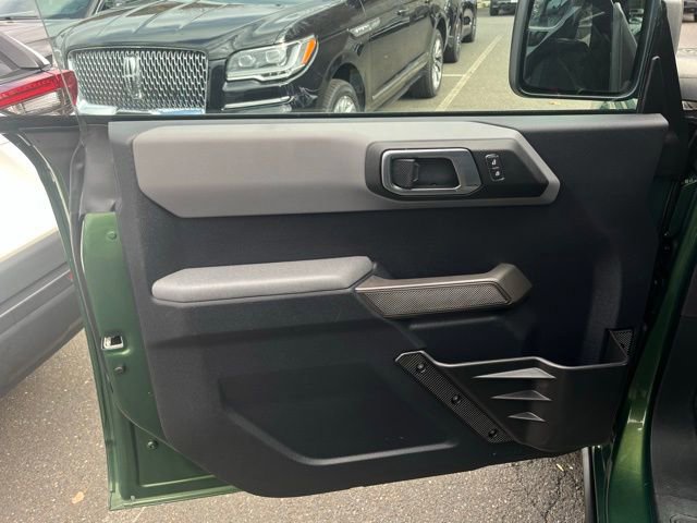 Certified 2022 Ford Bronco Black Diamond image 10