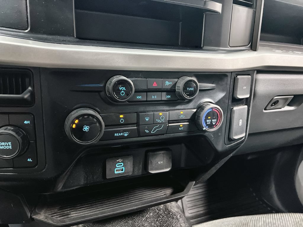 Certified 2025 Ford F250 XL w/ FX4 Off-Road Package AWD/4WD image 34