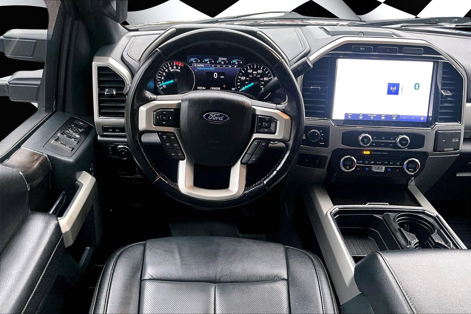 Certified 2022 Ford F350 Lariat w/ Lariat Ultimate Package AWD/4WD image 5