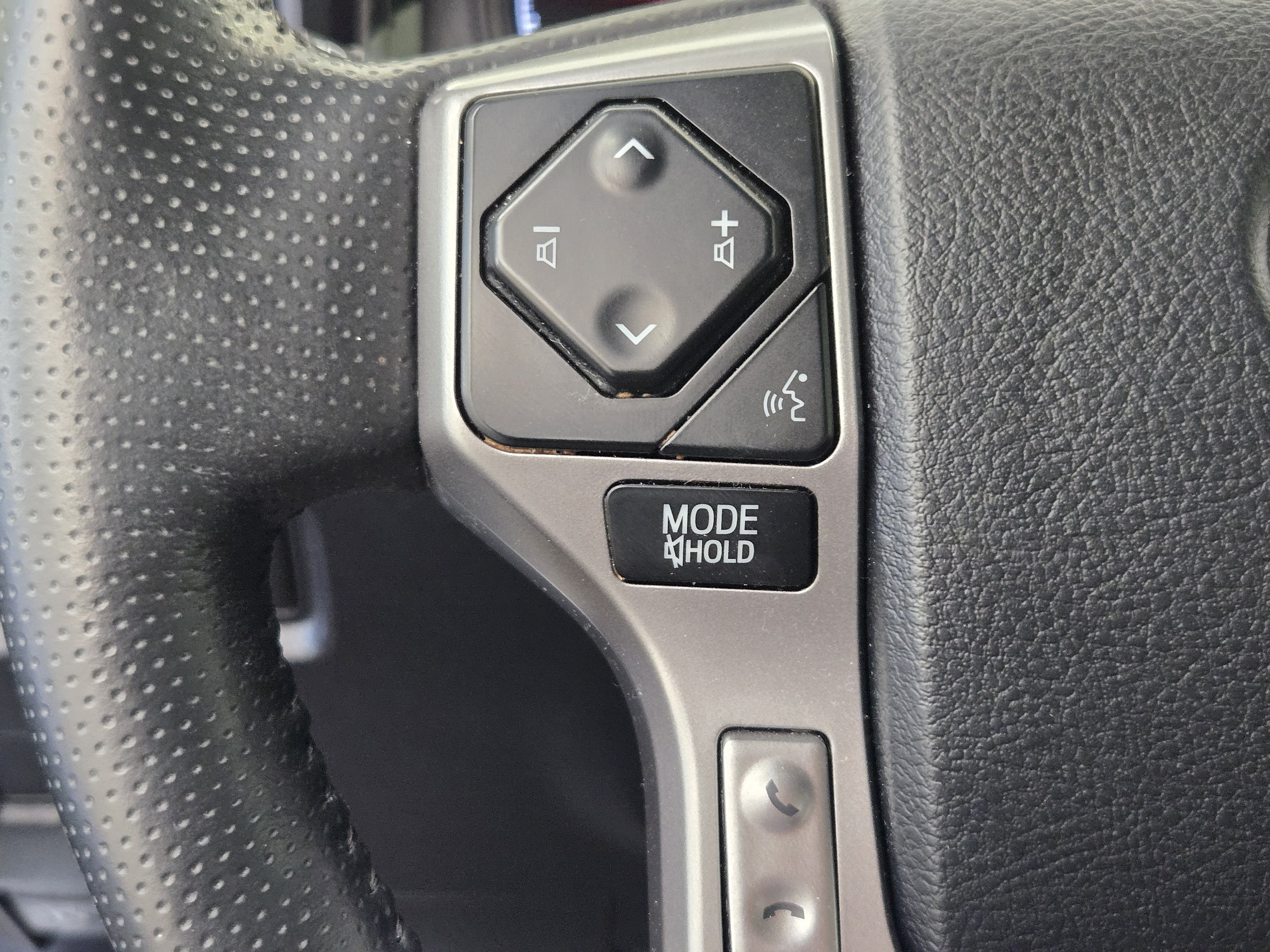 Used 2023 Toyota 4Runner SR5 Premium w/ Moonroof Package AWD/4WD image 28