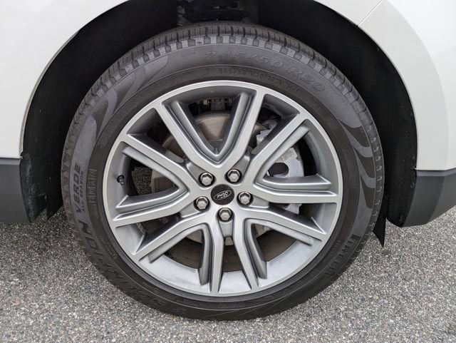 Certified 2023 Ford Edge Titanium w/ Class II Trailer Tow Package image 11