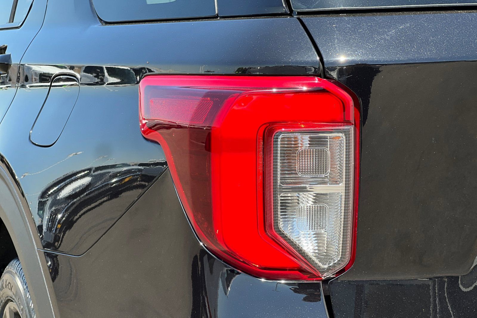 Certified 2022 Ford Explorer ST w/ Equipment Group 401A AWD/4WD image 34