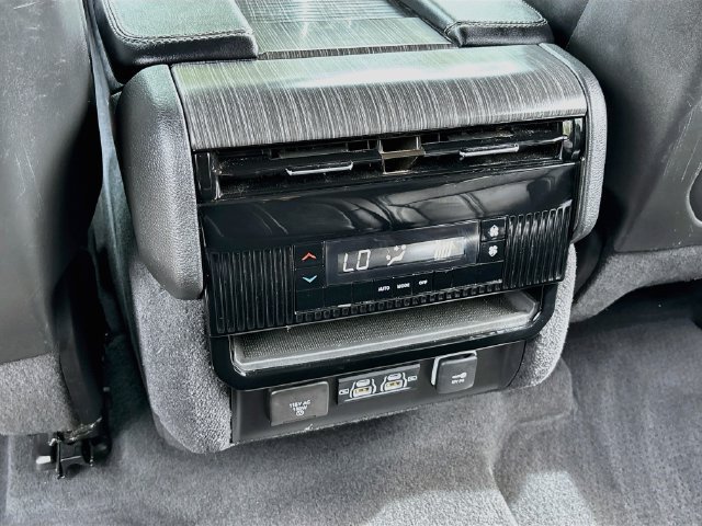 Used 2024 Jeep Wagoneer L Series II w/ Flexible Seating Group AWD/4WD image 26