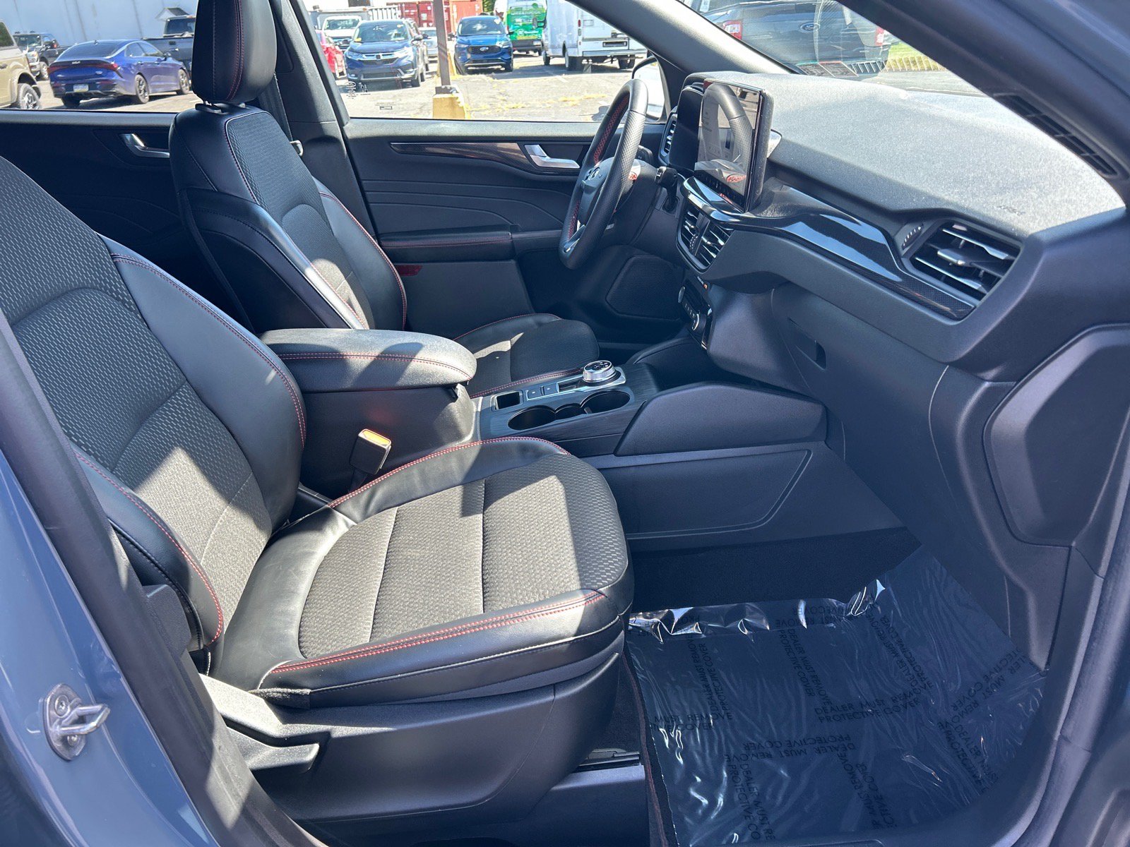 Certified 2023 Ford Escape ST-Line w/ Tech Pack #1 AWD/4WD image 15
