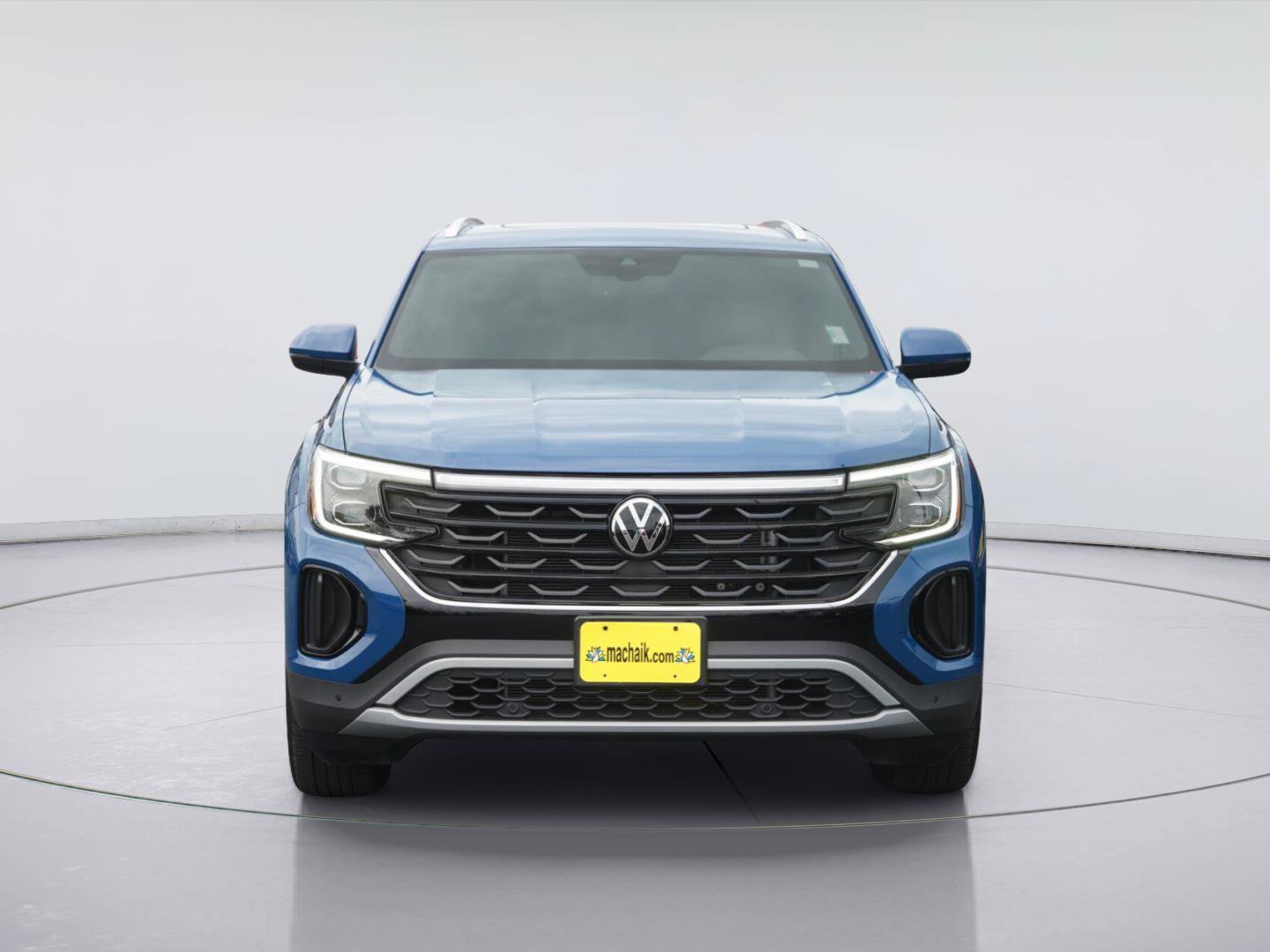Used 2025 Volkswagen Atlas Cross Sport SE FWD image 3