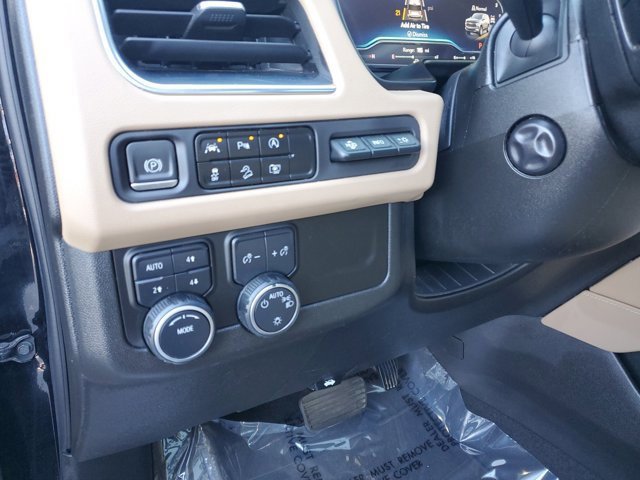 Used 2023 Chevrolet Suburban Premier image 21