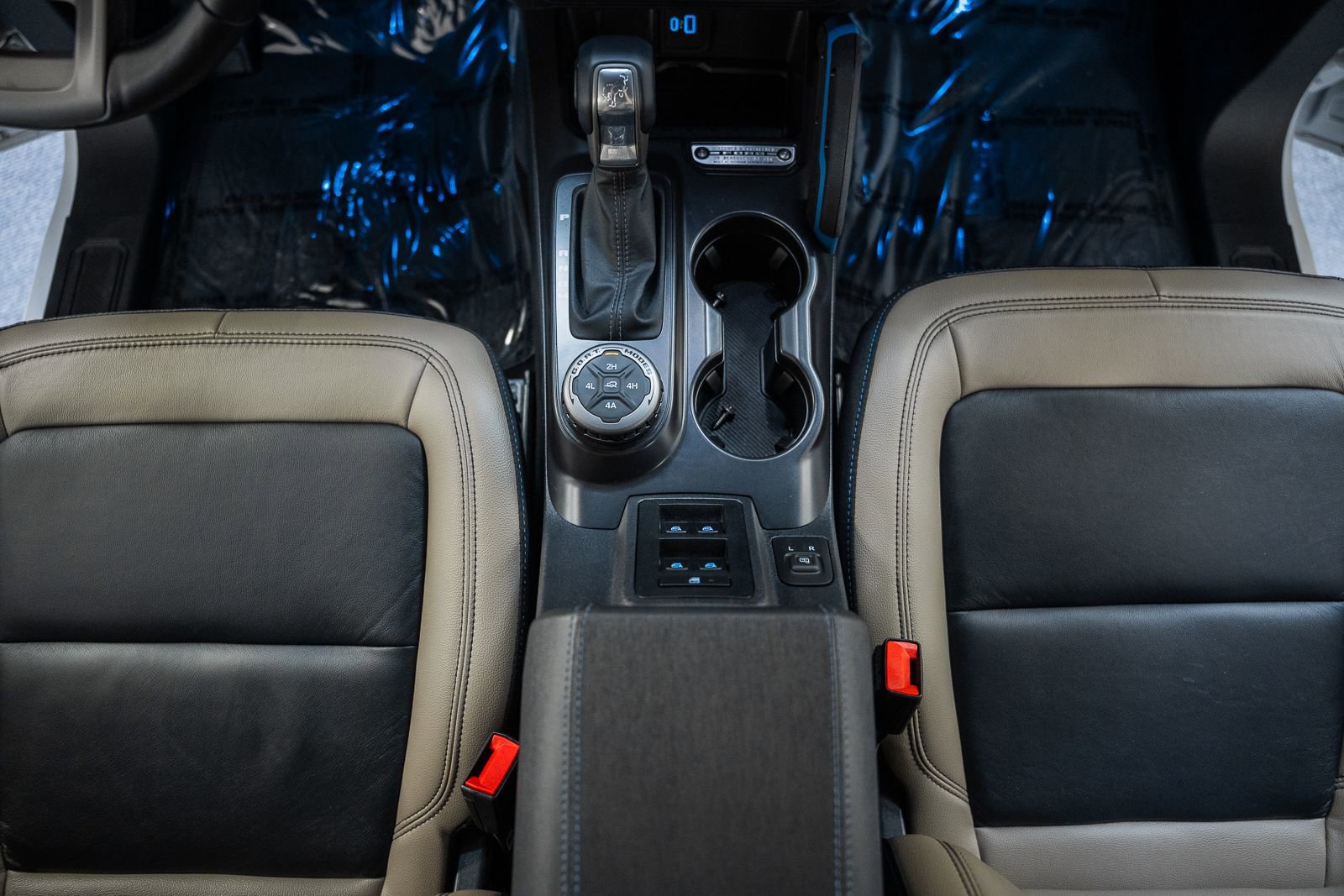 Certified 2024 Ford Bronco Wildtrak image 32