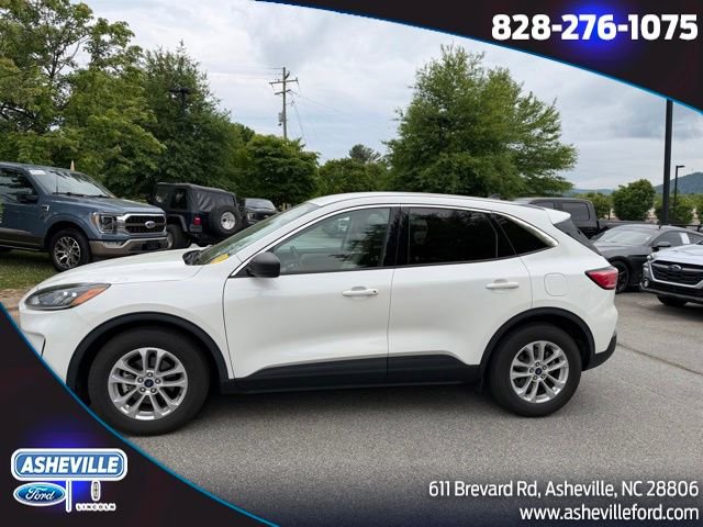 Certified 2022 Ford Escape SE w/ Convenience Package FWD image 1