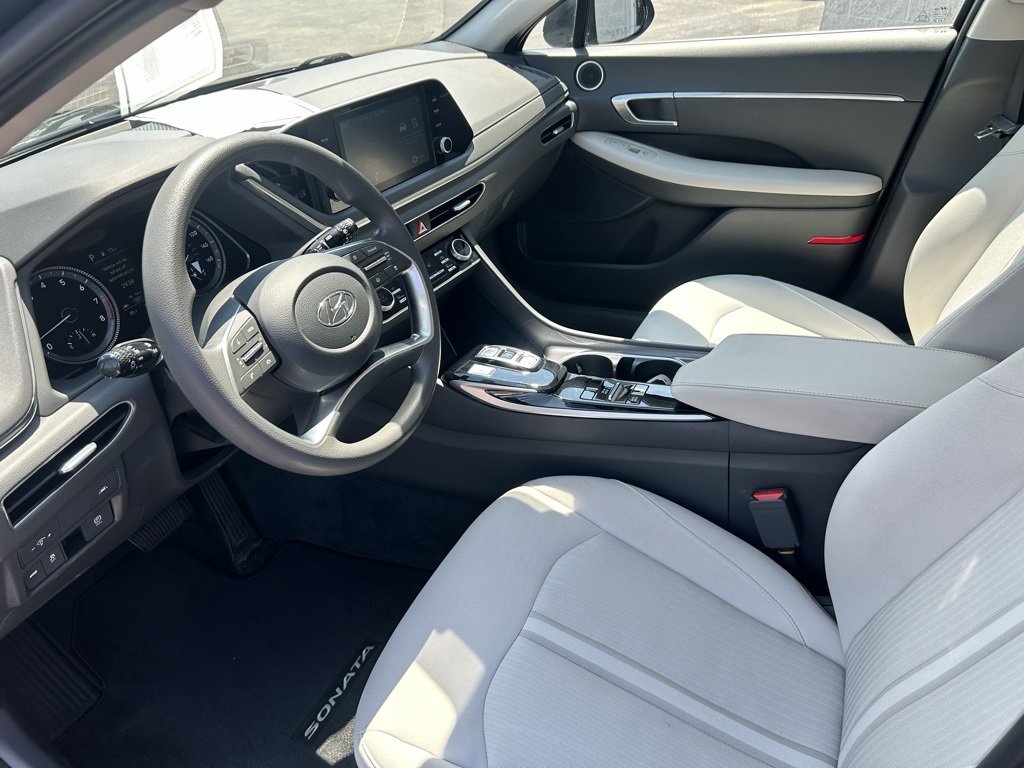 Used 2022 Hyundai Sonata SEL w/ Cargo Package image 4