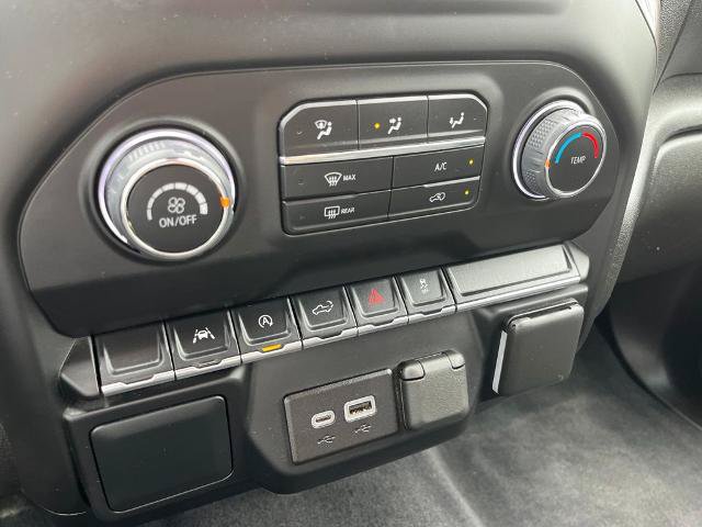 Used 2022 Chevrolet Silverado 1500 Custom AWD/4WD image 31