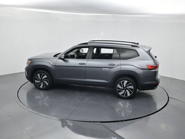 Used 2024 Volkswagen Atlas SE AWD/4WD image 45