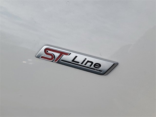 Certified 2023 Ford Escape ST-Line Elite w/ Premium Technology Package image 6