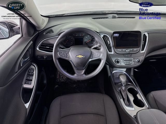 Used 2021 Chevrolet Malibu LT image 22