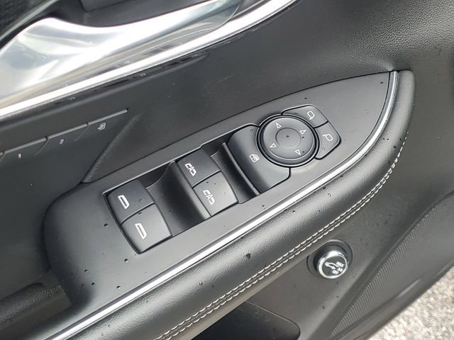 Used 2023 Buick Envision Essence image 20