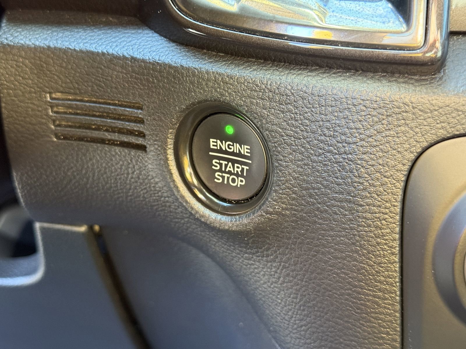 Certified 2022 Ford Ranger Lariat w/ Equipment Group 501A High image 29