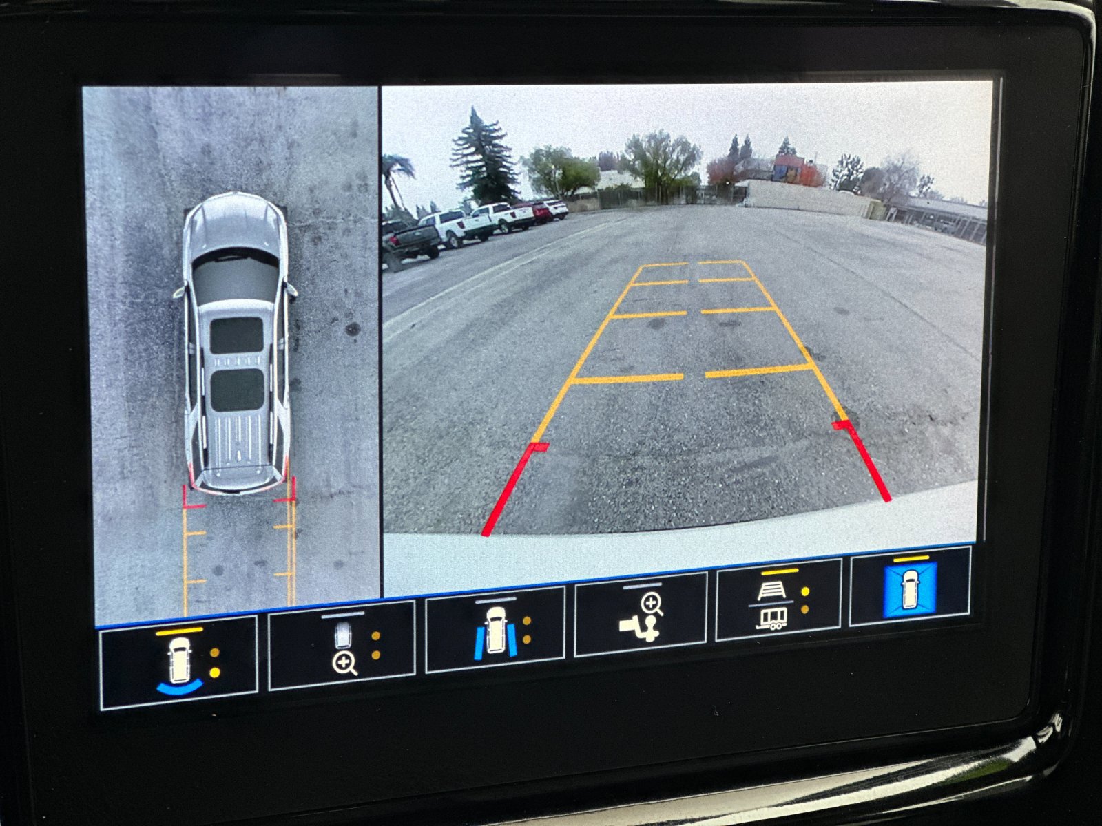 Used 2023 Chevrolet Traverse LT w/ LT Premium Package image 21