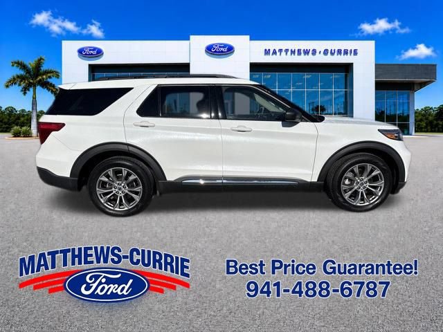 Certified 2022 Ford Explorer XLT w/ Equipment Group 202A RWD image 3