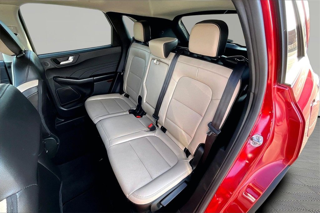 Certified 2022 Ford Escape SEL w/ Technology Package image 26