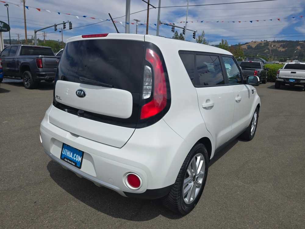 Used 2018 Kia Soul + FWD image 5