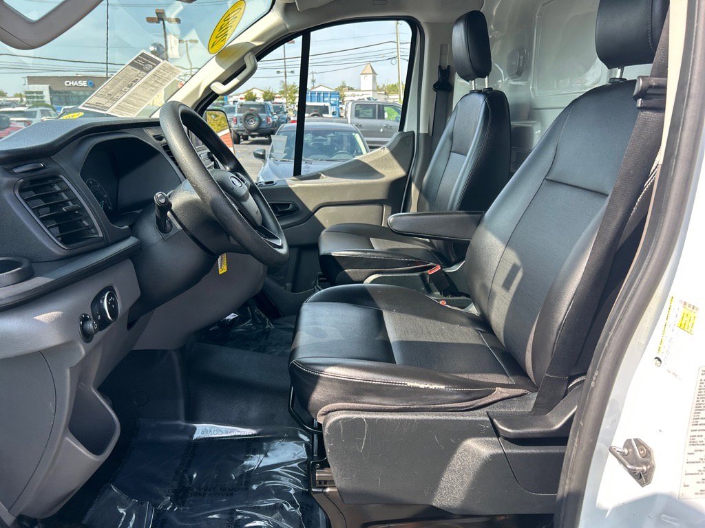Certified 2020 Ford Transit 250 Low Roof AWD image 3