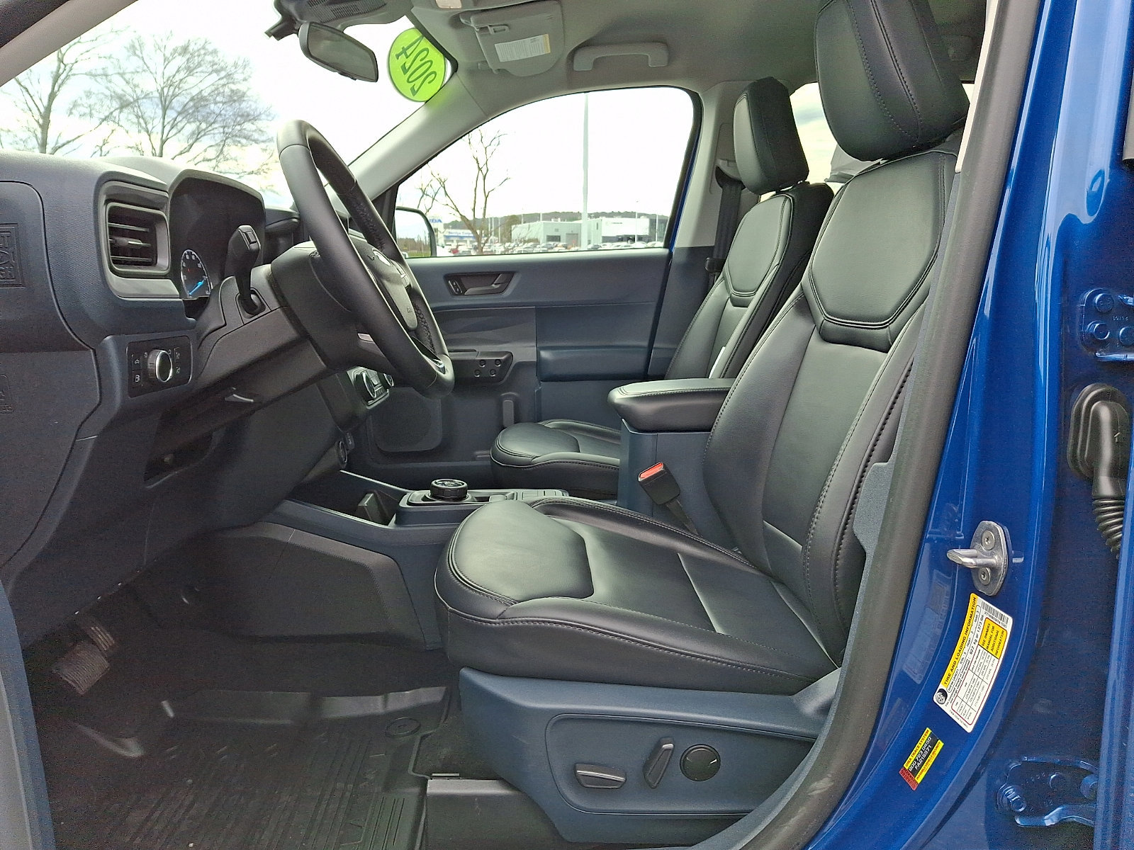 Certified 2024 Ford Maverick Lariat w/ Black Appearance Package FWD image 12