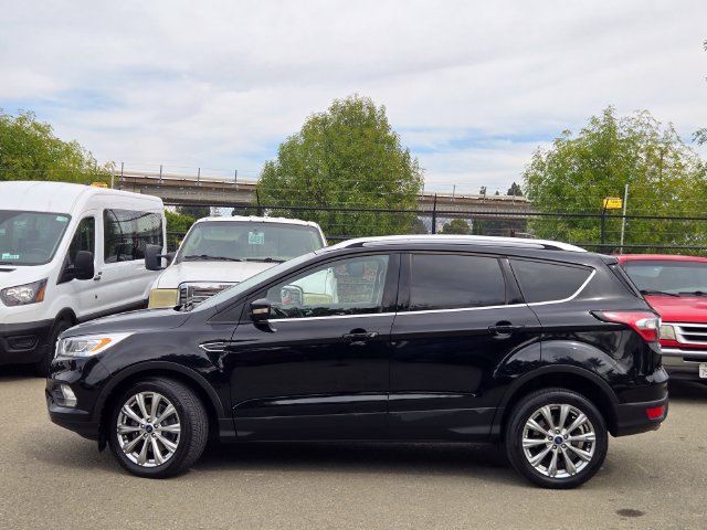 Certified 2018 Ford Escape Titanium AWD/4WD image 3