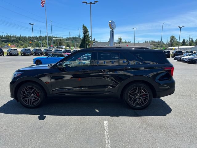 Certified 2025 Ford Explorer ST AWD/4WD image 5