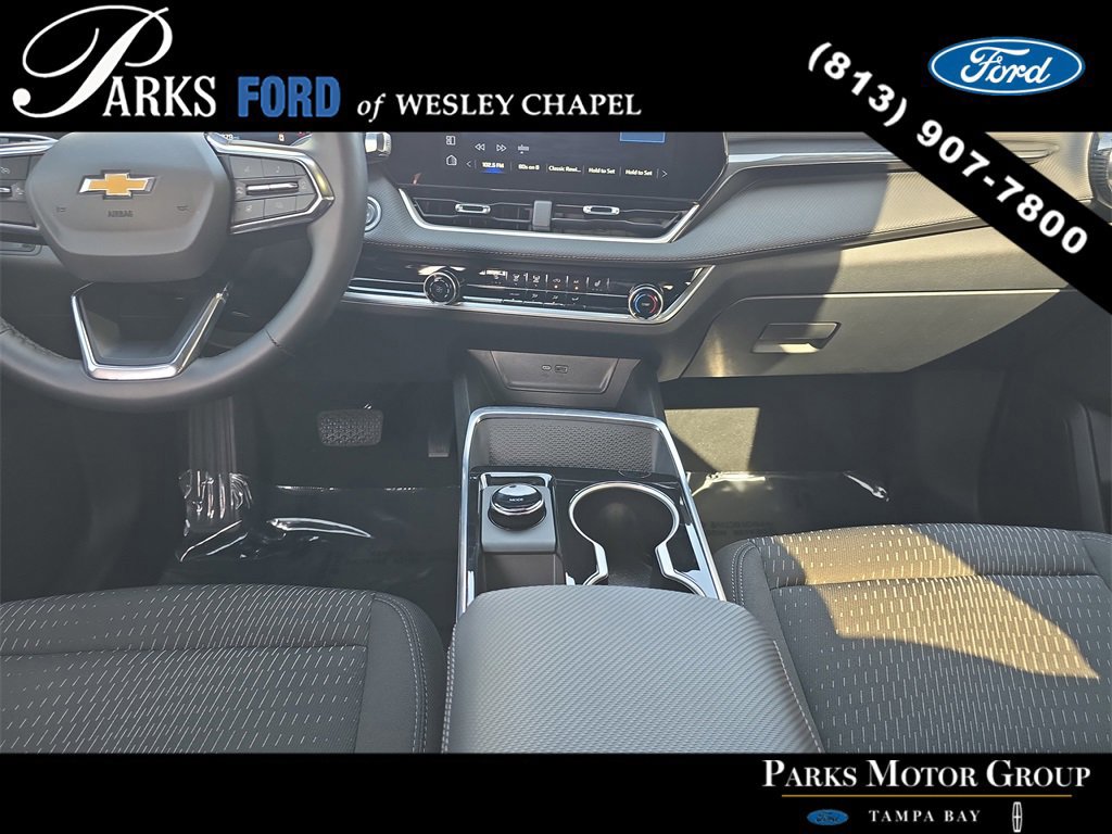 Used 2026 Chevrolet Equinox LT image 12