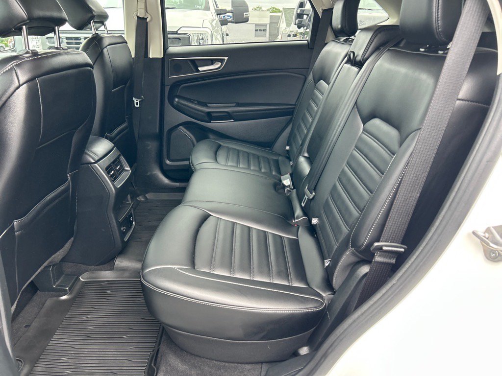 Certified 2022 Ford Edge SEL w/ Convenience Package AWD/4WD image 10