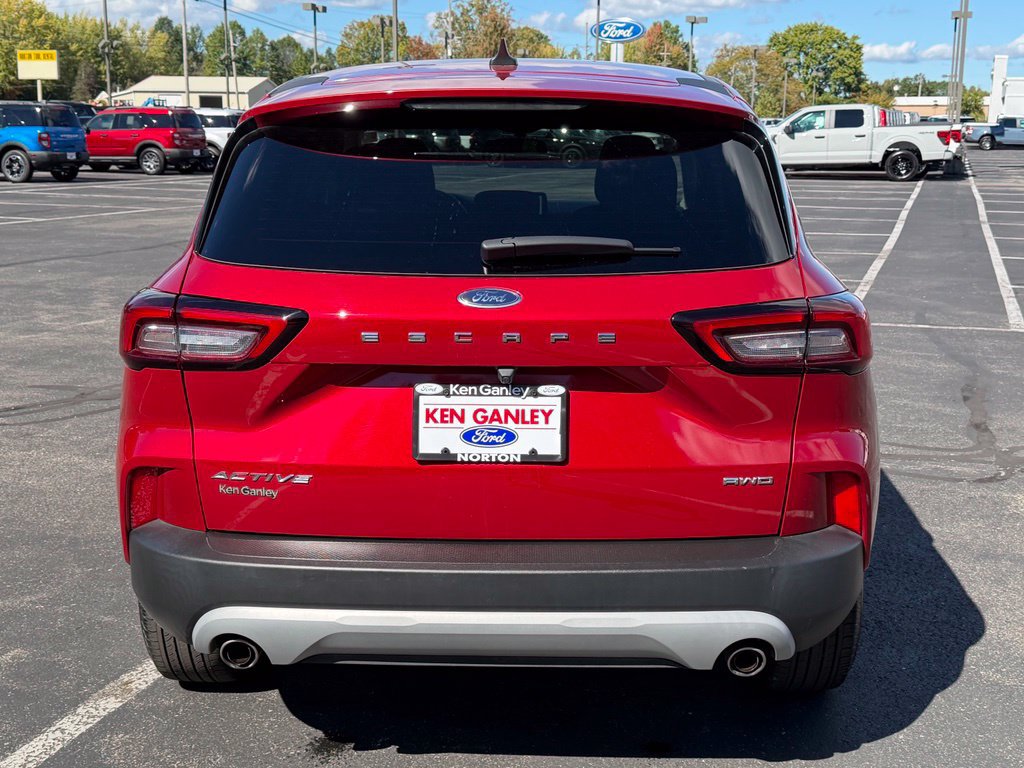 Certified 2023 Ford Escape Active AWD/4WD image 10